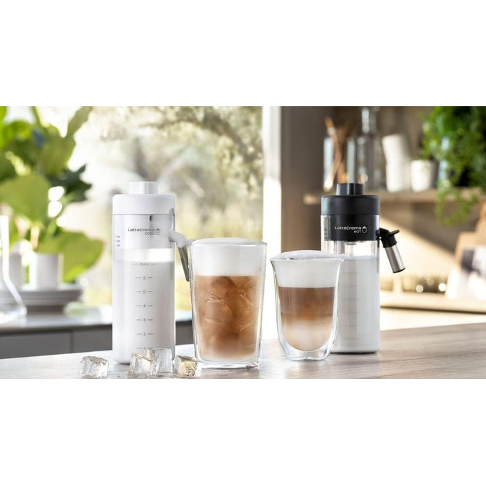 Кофемашина на 2 чашки с насадкой для вспенивания молока, серо-черная Eletta Explore De'Longhi