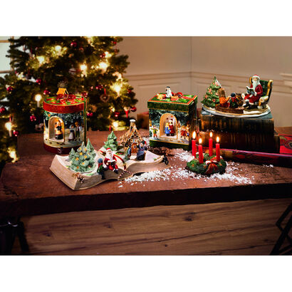 Снежный шар “Санта с оленем” 13 x 13 x 17 см, Christmas Toys Memory Villeroy & Boch
