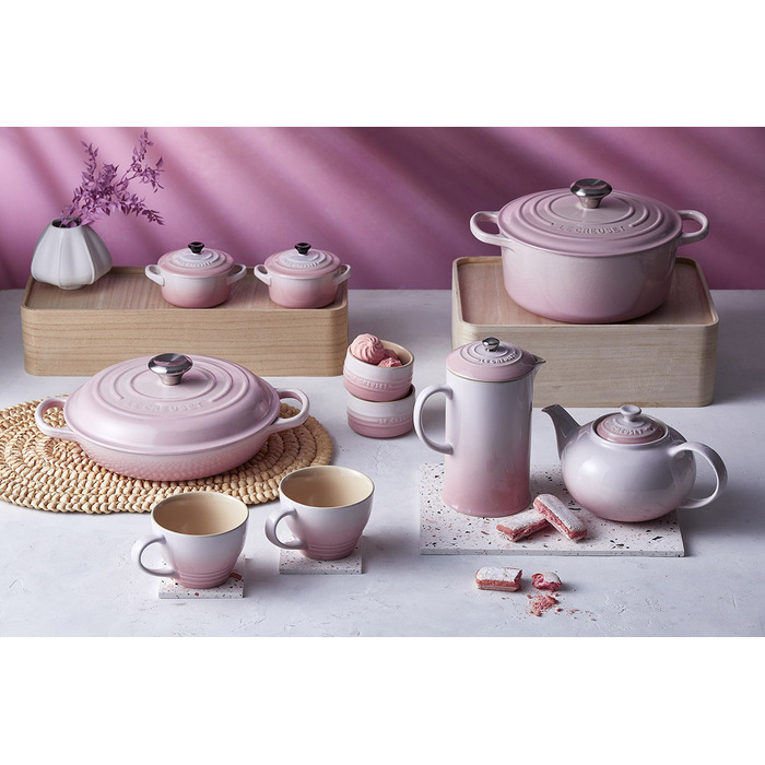 Shell Pink Le Creuset